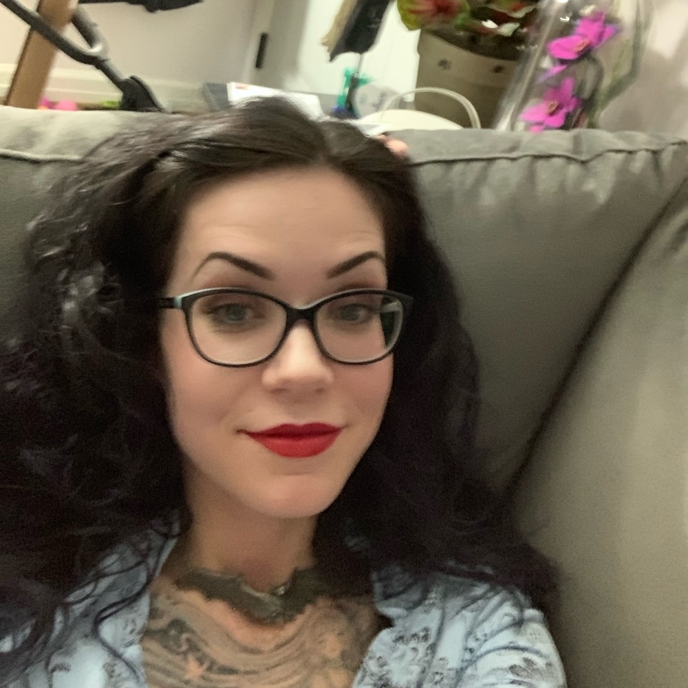Meet your Posher, Kaleigh